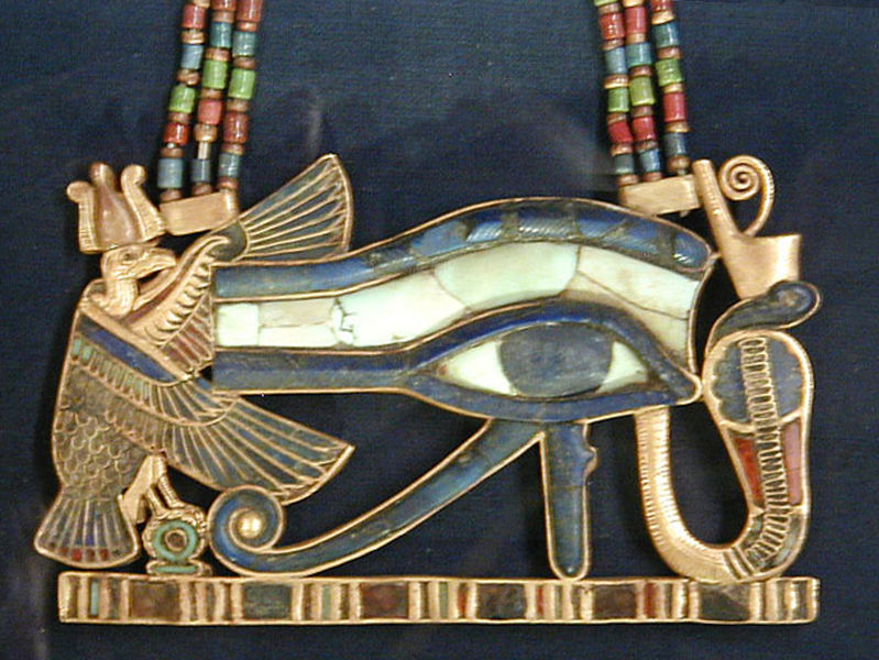 Блог mudder - 799px-Wedjat_(Udjat)_Eye_of_Horus_pendant.jpg