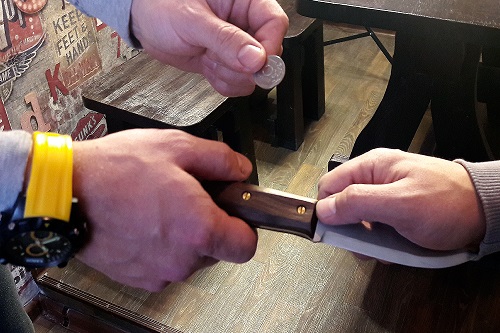 Нож в подарок, хорошо или плохо? - mozhno-li-darit-nozh-v-podarok.jpg