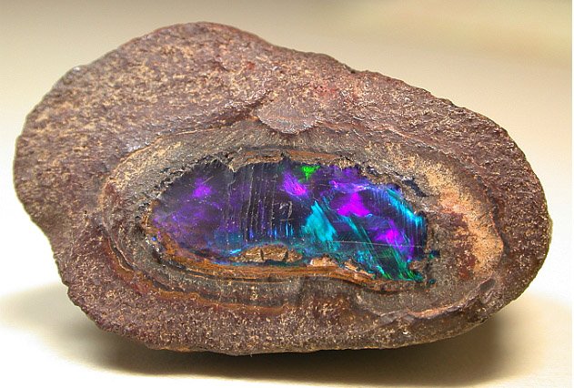 Если бы Христа не распяли, получили бы христиане спасение? - opals.jpg