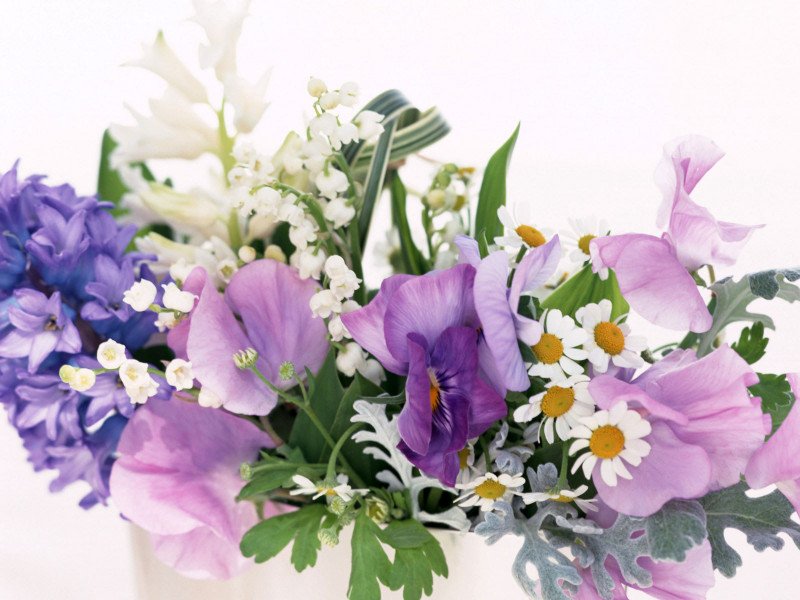 Утро начинается с него - до 28.10-ИТОГИ  - Holidays___International_Womens_Day_Flower_Arrangement_on_March_8_057392_.jpg
