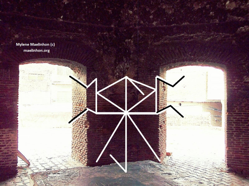 Став 50х50 версия 2.0. - Two_doors_of_the_tomb_(inside).jpg
