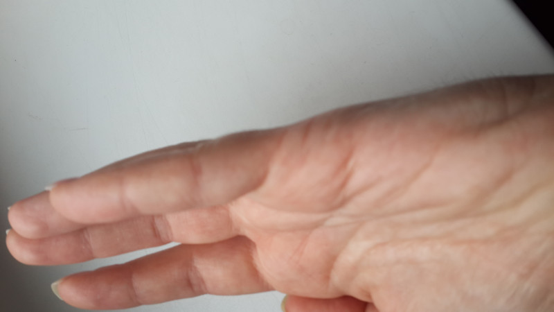 Вопросы по Хирологии писать здесь. Просмотр ладони. Тема для данных - 20180228_094318.jpg