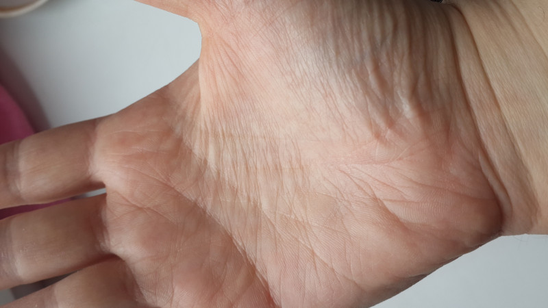 Вопросы по Хирологии писать здесь. Просмотр ладони. Тема для данных - 20180228_094356.jpg