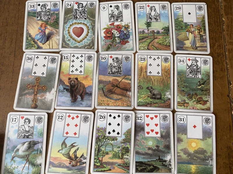 Расклад на месяц 15 карт Ленорман - 0DE65520-A643-4654-B28A-545A163FF94A.jpeg